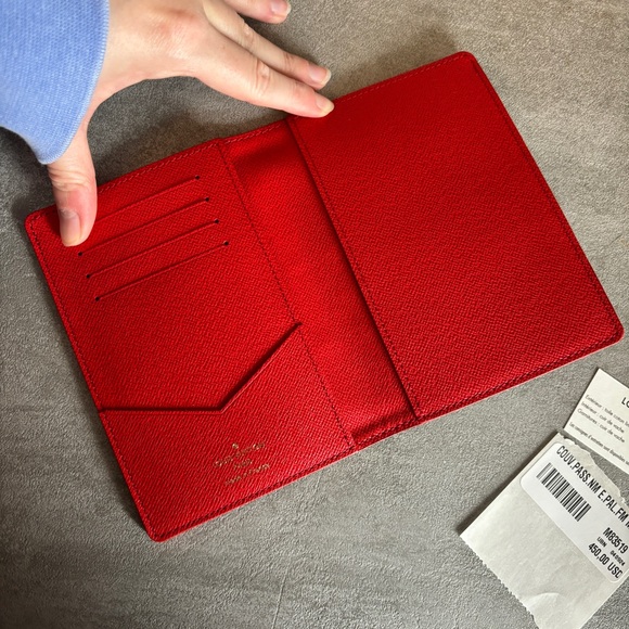 Louis Vuitton Passport Cover Coated Canvas Monogram Travel Flight Mode Brand New - Picture 4 of 9